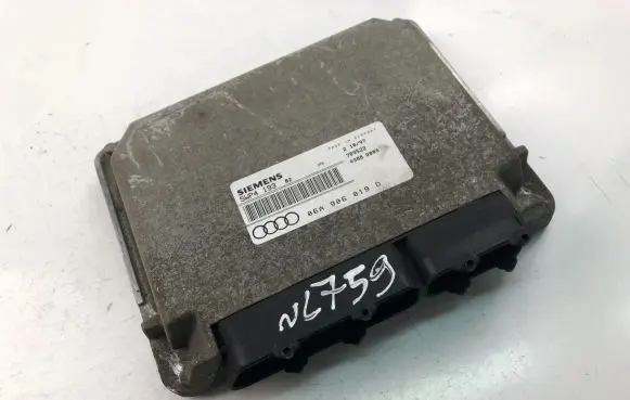 Audi A3 S3 8L Engine control unit/module 06A906019D