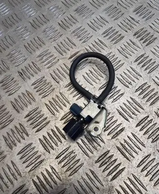 Vacuum valve