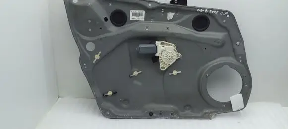 Mercedes-Benz B W245 Front door window regulator with motor A1697202979 993582106