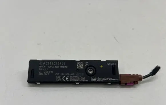 Mercedes-Benz EQE v295 Aerial antenna amplifier A2239053708