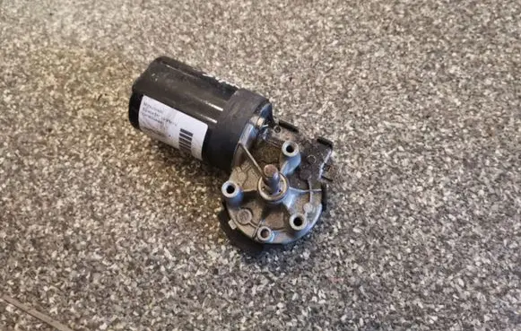 Mitsubishi Space Star Wiper motor 0390241162