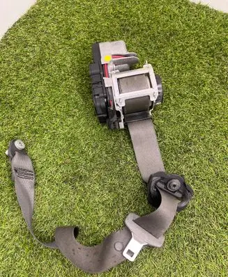 Mercedes-Benz S W221 Front seatbelt A2218603285