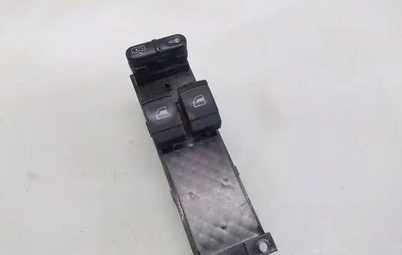 Volkswagen PASSAT B5 Electric window control switch 1J3959857B