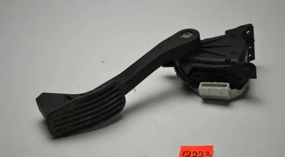 Volvo S70 V70 V70 XC Accelerator throttle pedal 00776920 9209746 D459