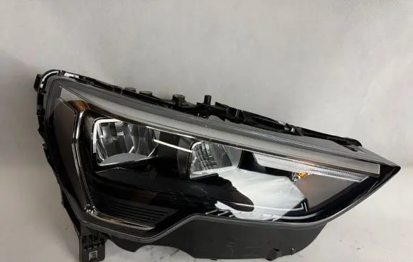 Audi Q3 F3 Headlight/headlamp 83A941012