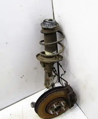 Toyota Auris E180 Front shock absorber/damper 84155684