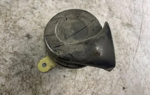 Mercedes-Benz A W168 Horn signal 28657625