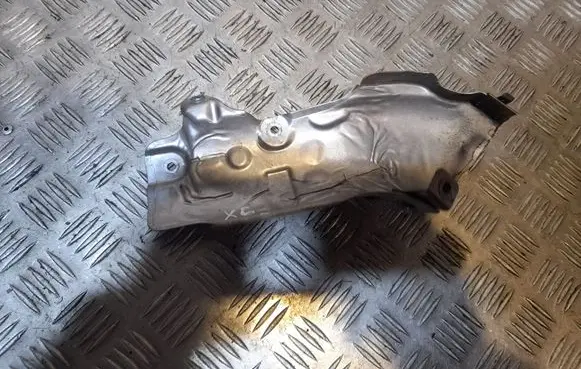 BMW X6 E71 Heat shield in engine bay 7577003