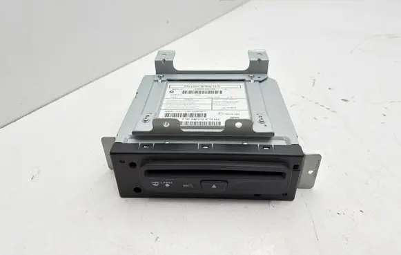 Jeep Grand Cherokee CD/DVD changer P05091245AE CD1CU3CV2T 10R037609