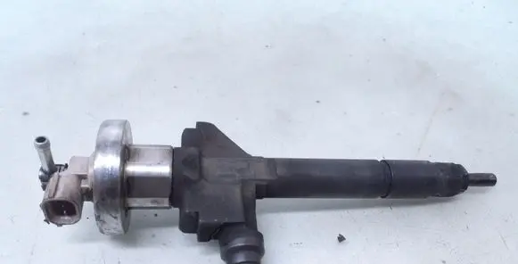 Mazda 6 Fuel injector
