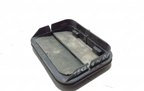 Tesla Model S Fender grill 6007556