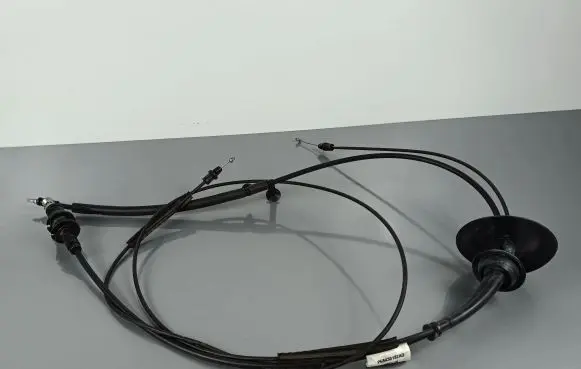 Jeep Grand Cherokee WL Engine bonnet/hood lock release cable P68430182AD