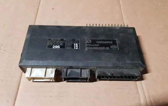 BMW 7 E38 Comfort/convenience module 8372141