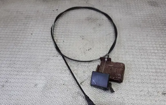 Nissan Primera Engine bonnet (hood) release handle