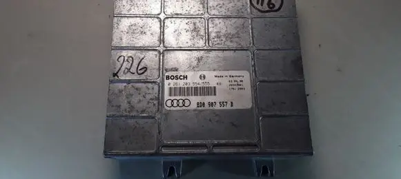 Audi A4 S4 B5 8D Engine control unit/module 0261203554555 8D0907557B