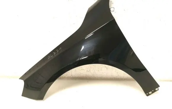 Mercedes-Benz A W176 Fender A1768810101