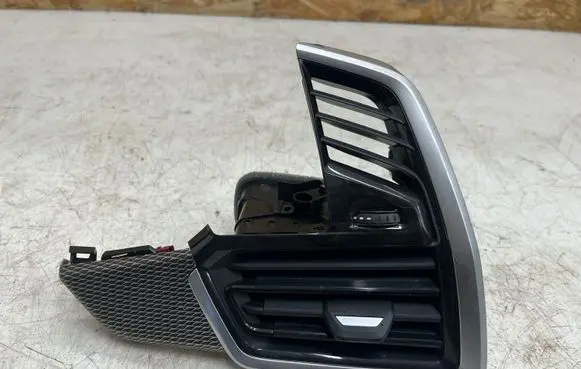 BMW X5 G05 Dashboard side air vent grill/cover trim 939947112