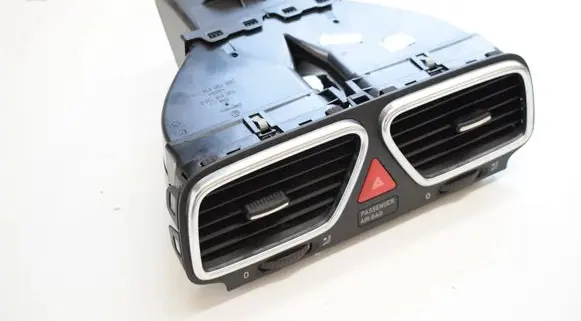 Volkswagen Scirocco Dashboard air vent grill cover trim 1Q0819735