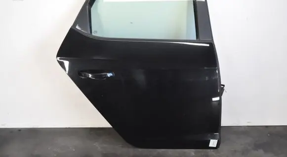 Seat Leon (5F) Rear door
