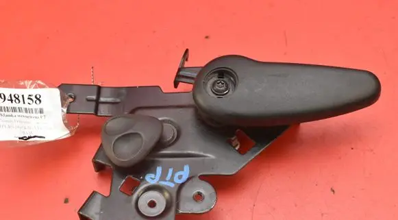 Nissan Primastar Front door interior handle 8200004828