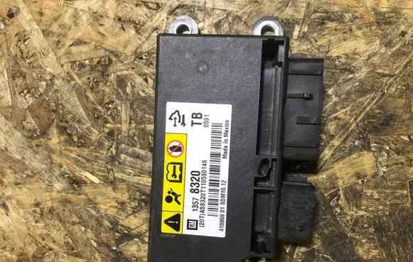 Opel Insignia A Airbag control unit/module 13578320