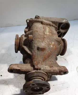 BMW 3 E90 E91 Rear differential 7524317 8805102101