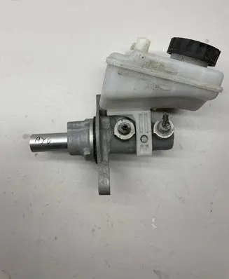 Toyota Aygo AB10 Master brake cylinder 020425444 0204Y21821