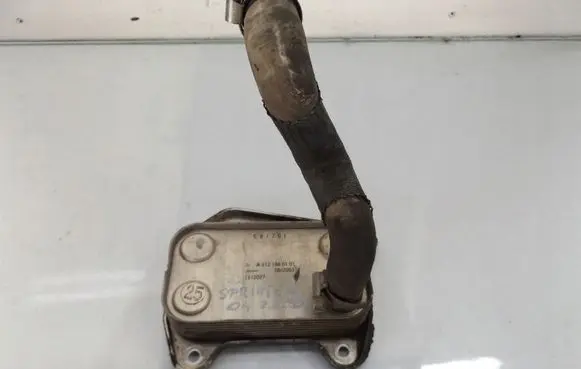 Mercedes-Benz Sprinter W901 W902 W903 W904 Engine oil radiator 