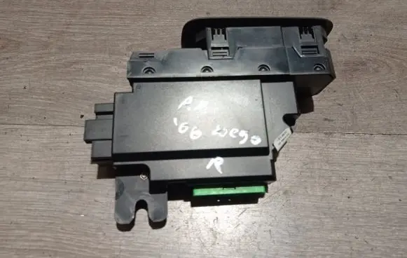 Volvo XC90 Electric window control switch
