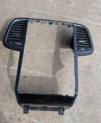 Renault Koleos II Panel trim 682601595R VR1600HZG00