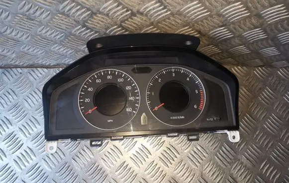 Volvo XC60 Speedometer (instrument cluster) 30786629AB 69199880U 36002201