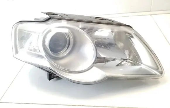 Volkswagen PASSAT B6 Headlight/headlamp 3C0941006J