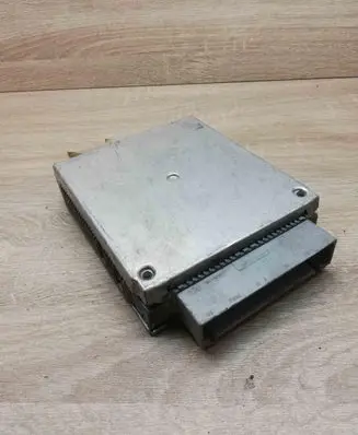 Ford Mondeo MK II Engine control unit/module ECU 88FB12A650AC 8FAC