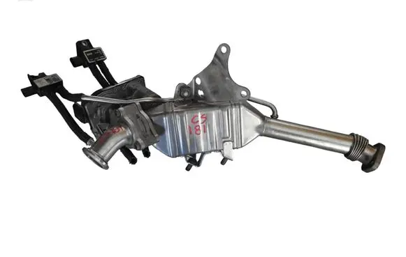 BMW 5 G30 G31 G38 EGR valve cooler 8576473 8576810