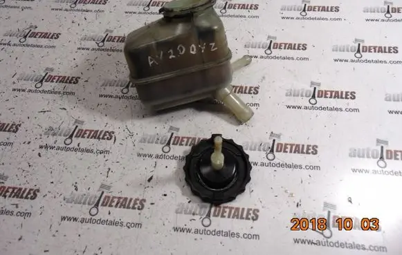 Toyota Avensis T220 Power steering fluid tank/reservoir