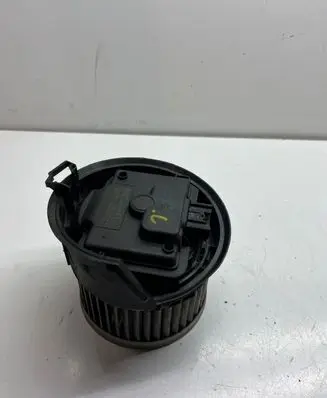 Peugeot 407 Heater fan/blower 77370805