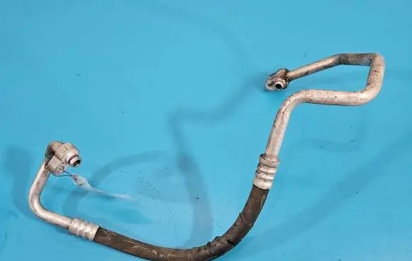 Volkswagen Jetta VI Air conditioning (A/C) pipe/hose 5C0820721C IMPRK1595310