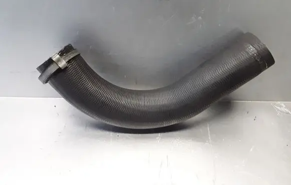 Volvo V50 Intercooler hose/pipe