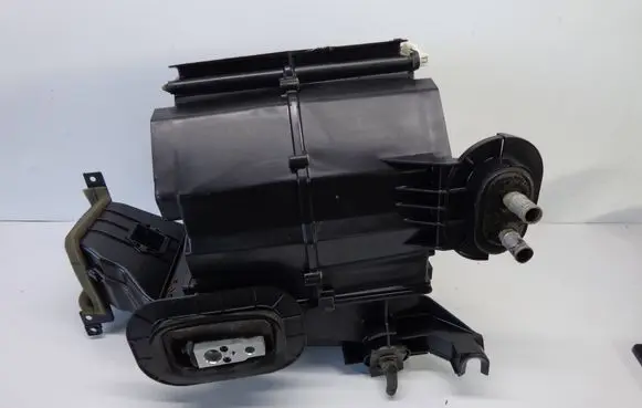 Mitsubishi Pajero Pinin Interior heater climate box assembly MR360536