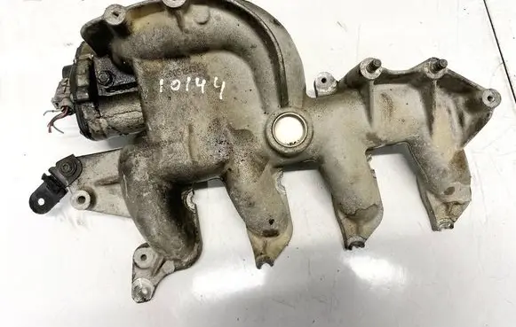 Suzuki Grand Vitara II Intake manifold 8200512434