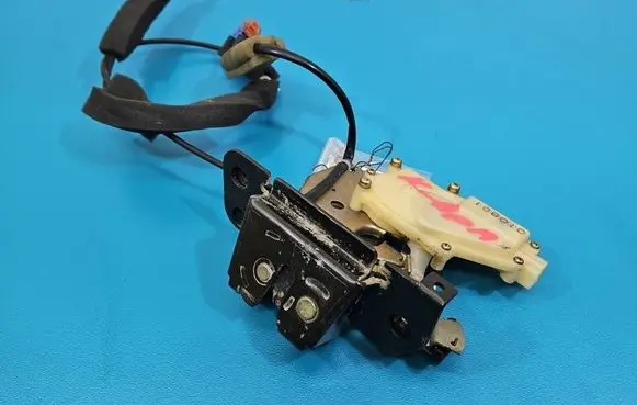 Honda Stream Tailgate/trunk/boot lock/catch/latch IMPRK1560493