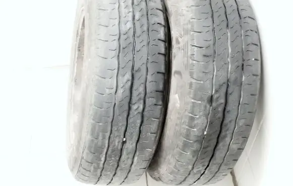 Volkswagen Transporter - Caravelle T4 R15 C summer tire 19570R15C 19570R15C104102R SAVA