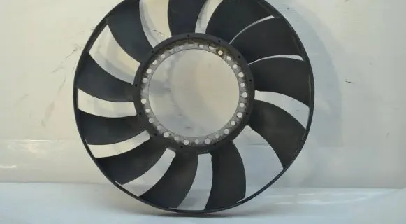 Audi A4 S4 B6 8E 8H Fan impeller 059121301