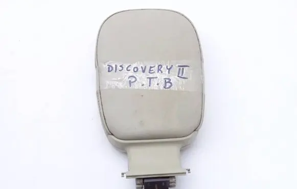 Land Rover Discovery Rear seat headrest 