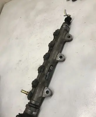 Hyundai Santa Fe Fuel main line pipe