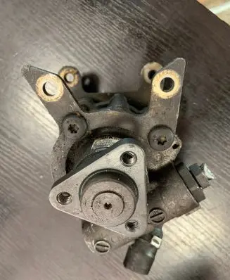 BMW 3 E36 Power steering pump 1092433 2107902