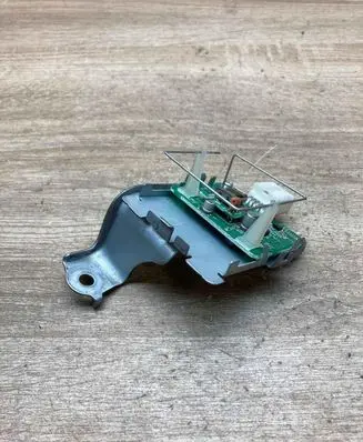 Toyota Corolla Verso AR10 Door control unit/module 897410F010 61B1680011A