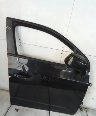 Chevrolet Orlando Front door