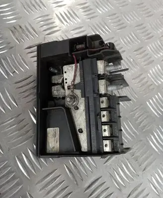 Opel Insignia B Battery relay fuse 33311583 500A 350A