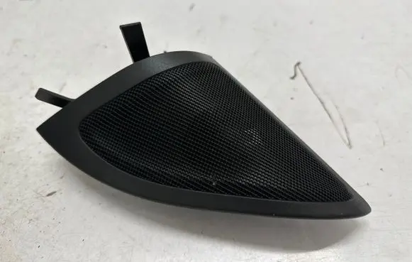 Mercedes-Benz A W176 Front door high frequency speaker A1767200111